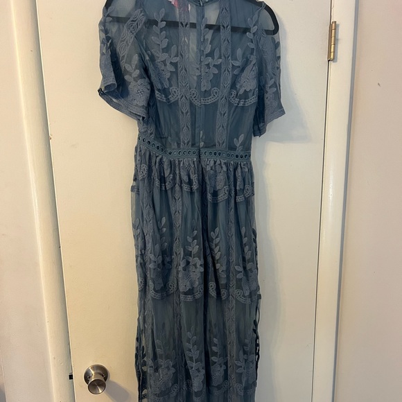 Pink lily blue romper with lace detail. Size small. - Picture 3 of 4